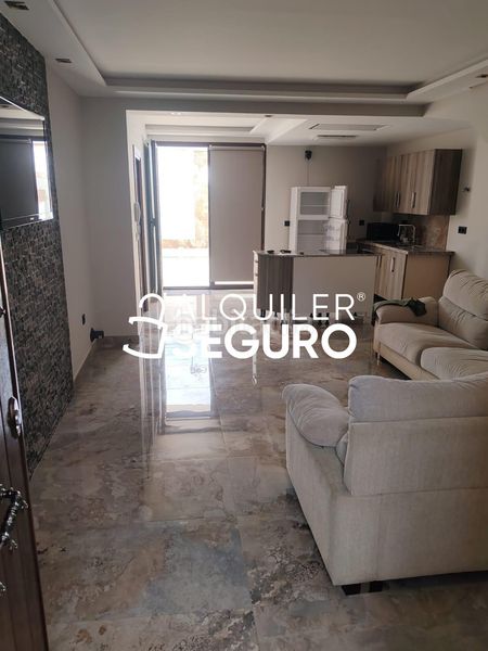 Foto de145530-fa51-434a-a991-dd80816979ec. Alquiler chalet  c san juan en Jun
