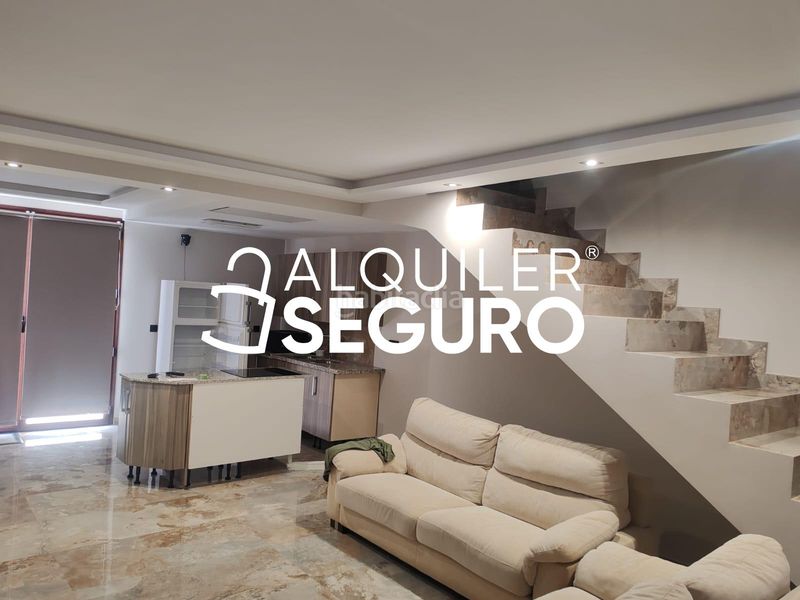 Foto e8811b03-4ae9-4ef1-95f6-15cead830118. Alquiler chalet  c san juan en Jun