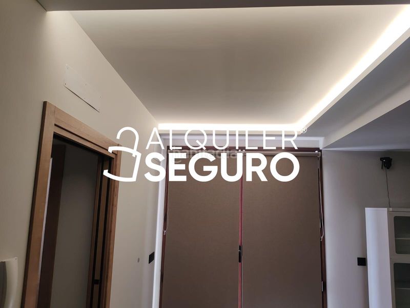Foto fa25253b-9f23-4c2c-b038-7865d4f14eae. Alquiler chalet  c san juan en Jun