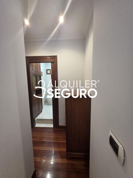 Foto 494f8592-b52f-40d5-8918-be0e505892d8. Alquiler piso  c hurtado amezaga en Zabalburu Bilbao