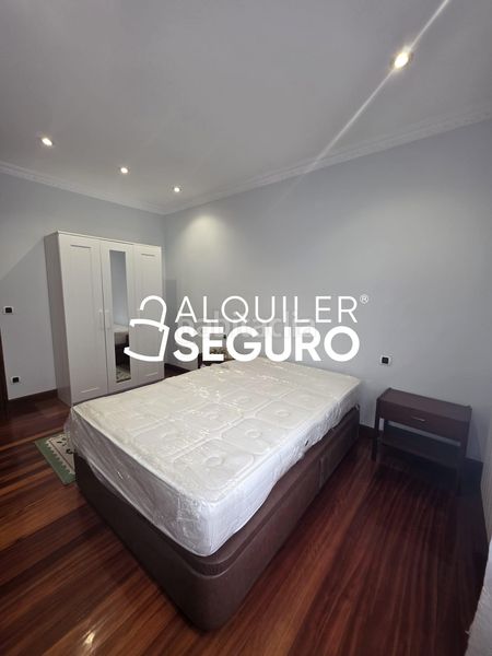 Foto 4db8c639-10fa-4cd0-8990-be98c5f6dcb1. Alquiler piso  c hurtado amezaga en Zabalburu Bilbao