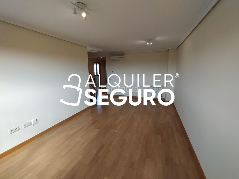 Foto d20a1f0a-6d2b-47ab-b264-d5635e850185. Alquiler ático  c alonso de estrada en Nuevo Hospital Ciudad Real