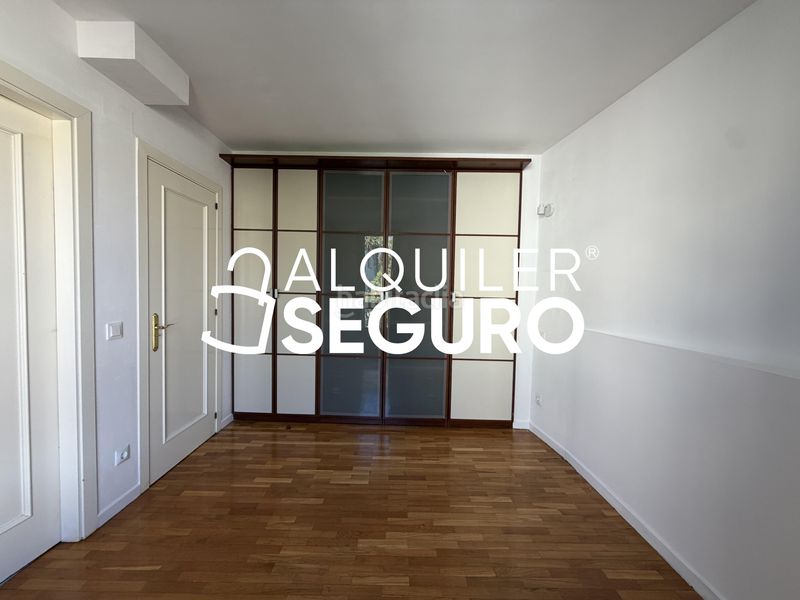 Foto d061d05a-6dfd-4084-a389-7f162310c968. Alquiler ático  c rufino torres manuel en Casco Antiguo Torrelodones