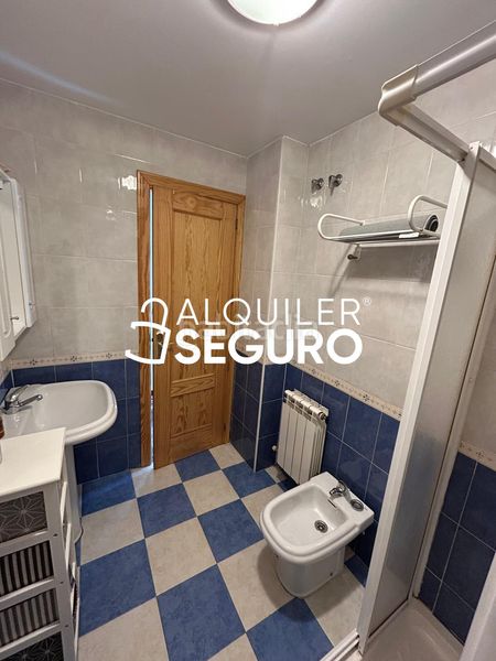 Foto 1d23a95a-f61c-4cd4-ab5d-d16154399337. Miete etagenwohnung mit heizung in Avda. De los Ogíjares Armilla