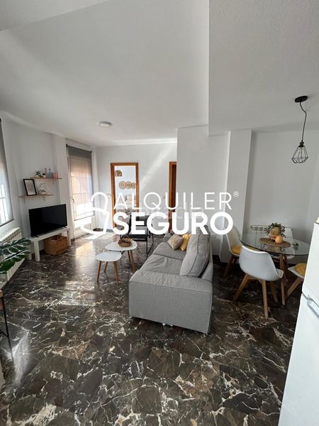 Foto 55a5ebd4-807b-44c9-8b85-240ee55c717b. Miete etagenwohnung mit heizung in Avda. De los Ogíjares Armilla