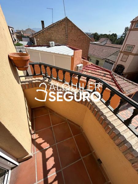 Foto 8baf5999-bf04-4125-8497-ef908f567633. Miete etagenwohnung mit heizung in Avda. De los Ogíjares Armilla