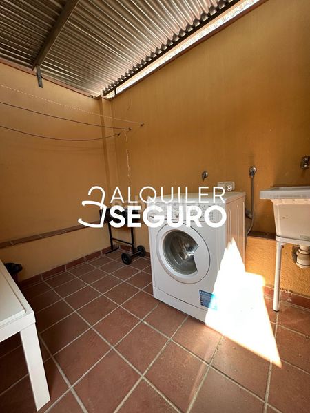 Foto 97c3213e-6458-44c4-9535-f86859b948b5. Miete etagenwohnung mit heizung in Avda. De los Ogíjares Armilla