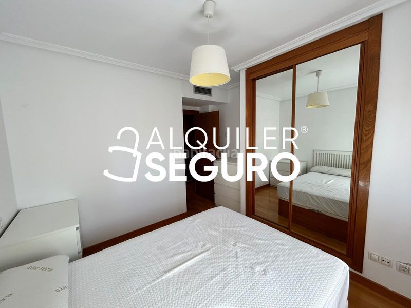 Foto 5071b6df-6997-480f-88ce-a53f6d84ae3f. Miete etagenwohnung mit heizung parking pool in Palomeras Sureste Madrid