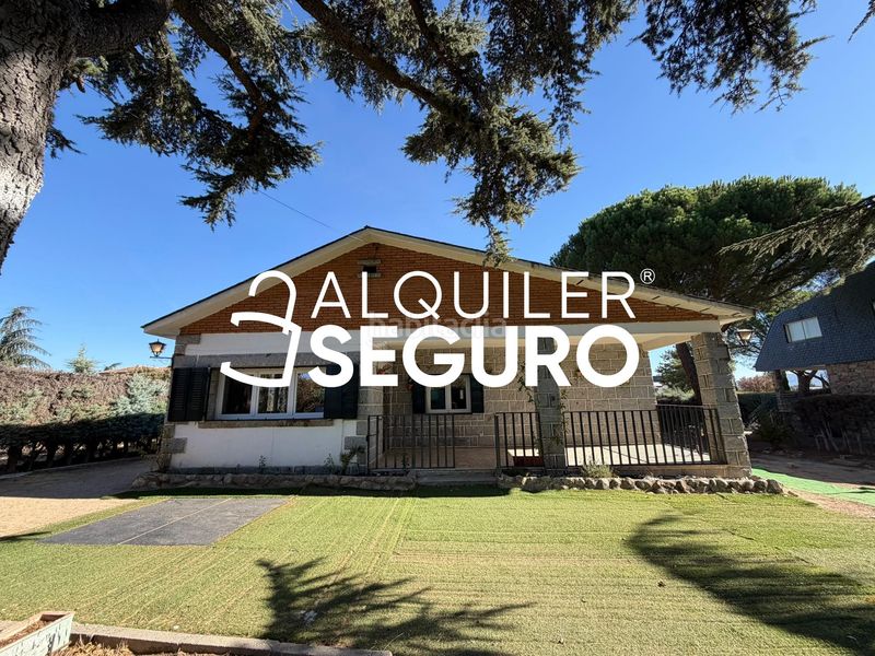 Foto 288e066d-a842-4db2-bbc6-732d4b37a1e6. Alquiler chalet  av. meridiana en Alpedrete
