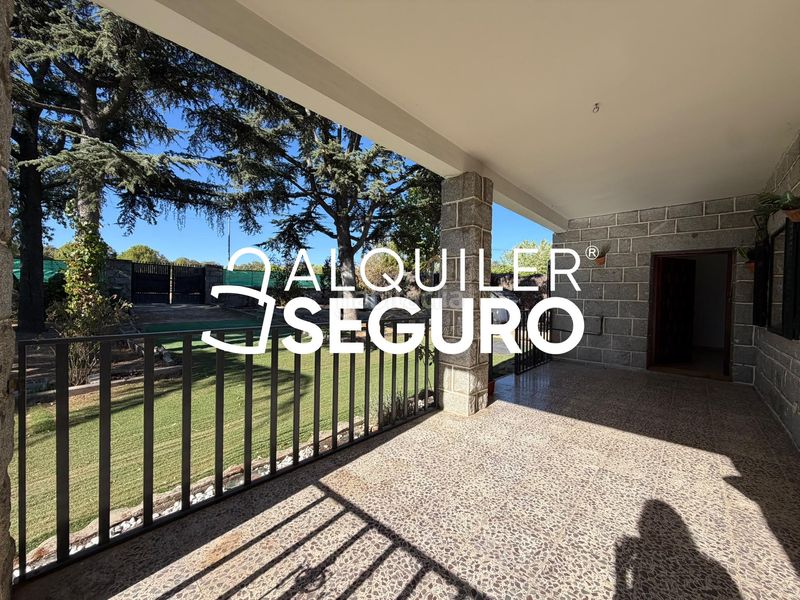 Foto 5ea05e60-6821-44fa-80c3-26ff61d8964b. Alquiler chalet  av. meridiana en Alpedrete