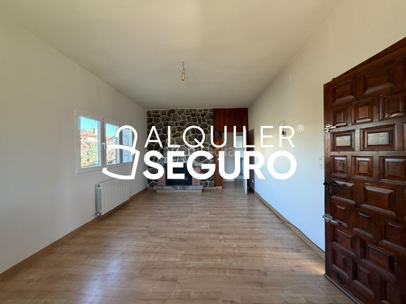 Foto ae3d3878-870d-4a6b-9e9f-23be698f79d6. Alquiler chalet  av. meridiana en Alpedrete