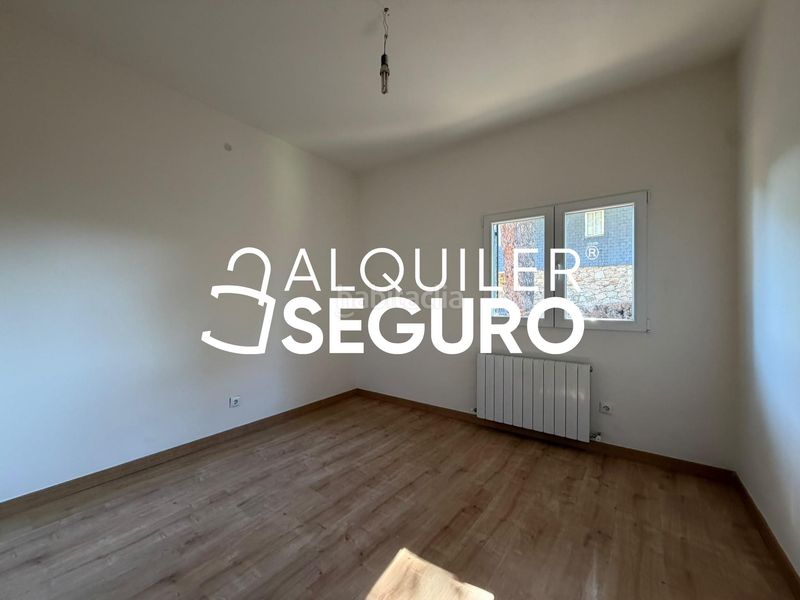 Foto aea9ab25-dabe-4b24-a72f-71ddf5ce30a4. Alquiler chalet  av. meridiana en Alpedrete
