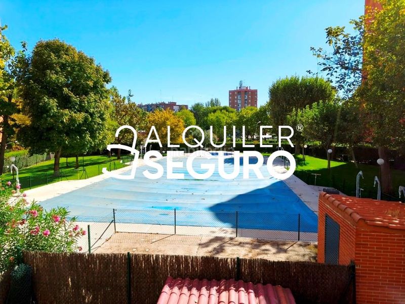 Foto a5d931e8-1cc9-49c1-baa5-1c61d7265dca. Lloguer pis amb calefacció aparcament piscina a Norte-Universidad Móstoles