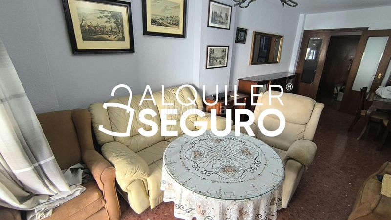 Foto 294e927a-9d30-489f-bc9e-e52abbe12ecd. Rent flat with parking in Centro Montequinto