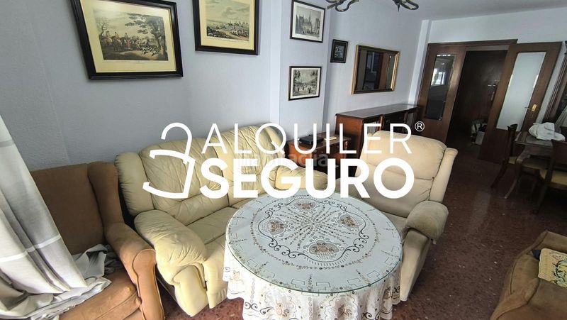 Foto d2b6a867-9753-46c6-8bf6-76f1f3067fac. Rent flat with parking in Centro Montequinto