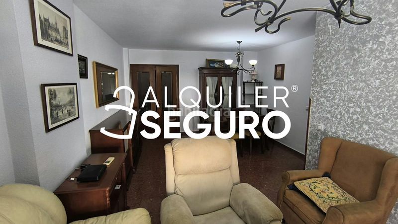 Foto ec8add4b-c648-4262-9a22-c1582ea8c44b. Rent flat with parking in Centro Montequinto