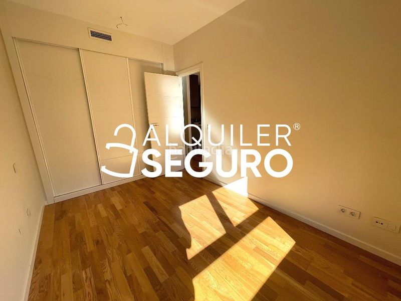 Foto 76ef16e8-6887-4ab0-91dd-57010f833123. Alquiler piso  pso. ginebra en Rosas - Musas Madrid