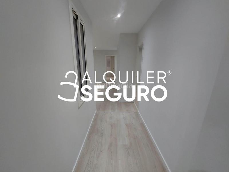 Foto cef9cc28-62eb-45ff-b670-33766409ad55. Alquiler oficina  laietana en Gòtic Barcelona