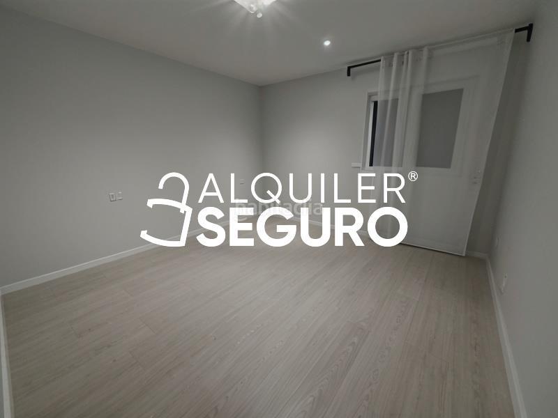 Foto b7ae91ce-3de3-4fd5-82ea-8447b3fb84a9. Miete büro in Gòtic Barcelona