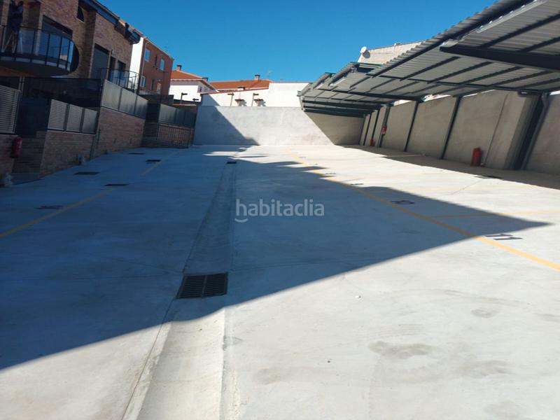 Foto 475a5352-4223-45ea-89c2-3cadd665133c. Location parking voiture dans Brunete