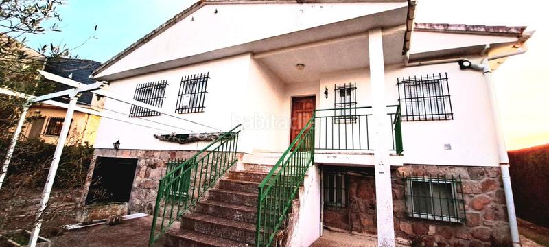 Foto c617740a-5344-48fc-b171-b05ff2fa9635. Chalet con riscaldamento in Valdemorillo pueblo Valdemorillo
