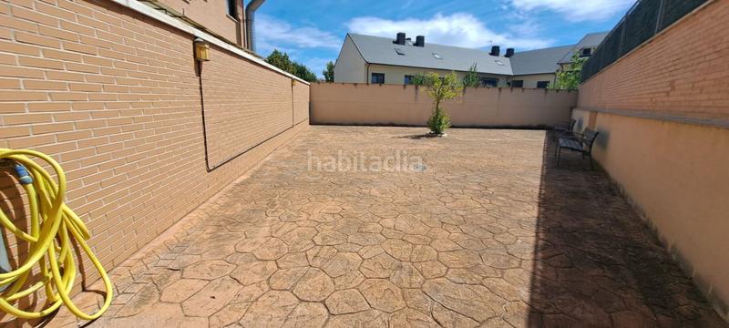 Foto 5f8538a1-12ad-4842-8919-4fe0ad13781d. Alquiler dúplex duplex en alquiler , 3 dormitorios. en Brunete
