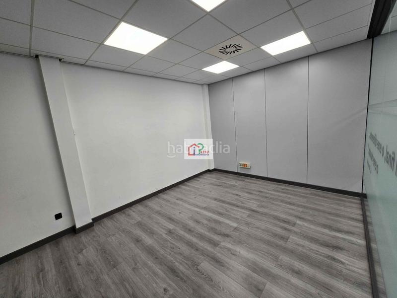 Foto 75c4dc7d-e895-4e9c-b58e-5d3a75319055. Location local commercial dans Humanes de Madrid