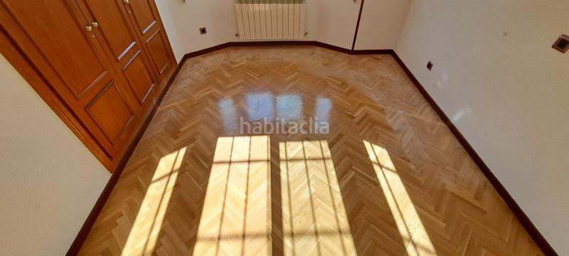 Foto 65298a88-0030-474b-926a-61e37092655f. Chalet mit heizung parking in Brunete