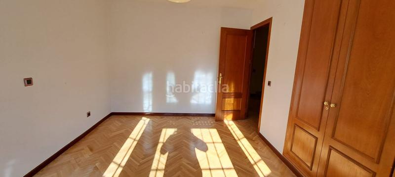 Foto 871b11c6-0a2c-4e1a-b76b-8fae976b8977. Chalet mit heizung parking in Brunete