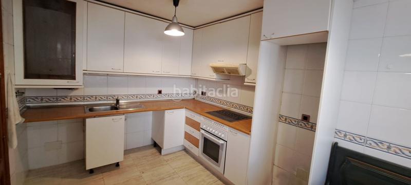 Foto c8fbd7ee-f9ce-405a-9438-30d78f4924a6. Chalet mit heizung parking in Brunete