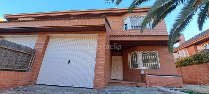 Foto cd06e4ae-d78c-40b9-803c-96d732a67e30. Chalet mit heizung parking in Brunete