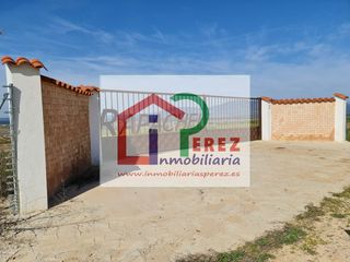 Masia en Lucillos. Finca en venta en lucillos.