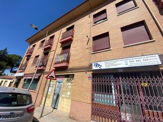 Local Comercial en Humanes de Madrid. Local en venta en centro.
