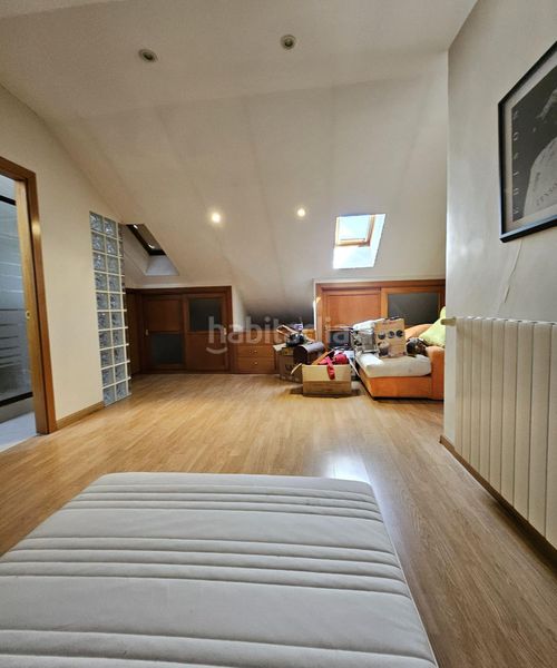 Foto d5d3c9af-c9e5-4485-a3d5-11db16991773. Duplex con riscaldamento in Brunete