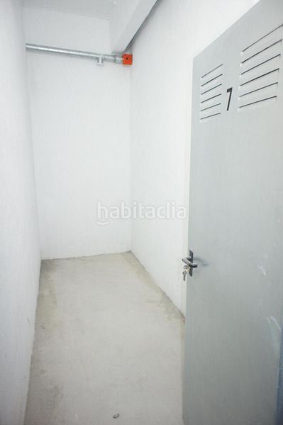 Foto 9b816966-5309-42c3-9e16-f5e0e275dbfe. Parking voiture dans Lasesarre Barakaldo