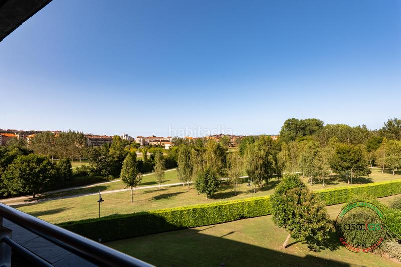 Foto 80552f5c-f979-4ba9-81b1-3bfb63adc893. Piso en Gijón - calle concejo de somiedo 8 venta precioso duplex con dos terrazas en concejo de somiedo 8 Viesques gijon 415.000 en Gijón