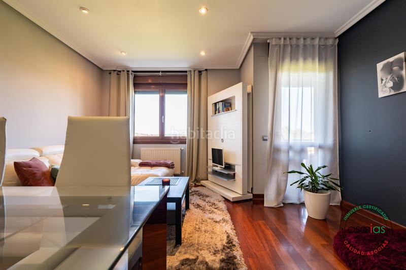 Foto 8656487a-b14d-4e42-97ec-8a30bd5dd9d2. Piso en Gijón - calle concejo de somiedo 8 venta precioso duplex con dos terrazas en concejo de somiedo 8 Viesques gijon 415.000 en Gijón