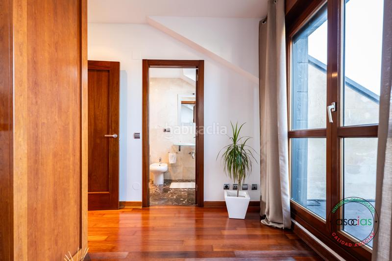 Foto a1ea2886-0efd-49f6-aea9-3660337e80e9. Piso en Gijón - calle concejo de somiedo 8 venta precioso duplex con dos terrazas en concejo de somiedo 8 Viesques gijon 415.000 en Gijón