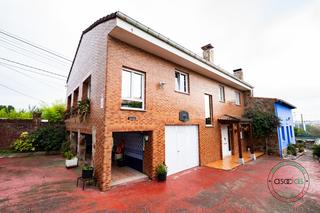 Haus in Gijón - camin de la carbayera 15. Venta casa con parcela travesia carbayera nuevo roces gijon 420.
