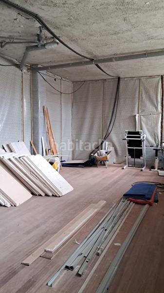 Foto 5dd2f5f0-f66f-4353-9523-983396b28725. Rent business premise in Viesques Gijón