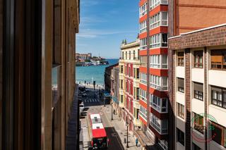 Piso en Gijón - calle capua 6. Magnífico piso  a 2 minutos de la playa