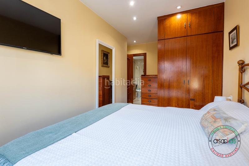 Foto 0188d896-a27f-4f42-bfcb-f3c769b88557. Piso en Gijón - calle ezcurdia 54 bonito piso de 2 habitaciones en venta junto a la escalera 8 de la playa san lorenzo y vistas al mar en Gijón