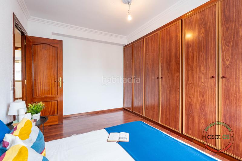 Foto 369ee878-cab8-4b6d-a8a2-e47c8a68fca2. Pis a Gijón - calle castro romano 2 a Cimadevilla Gijón