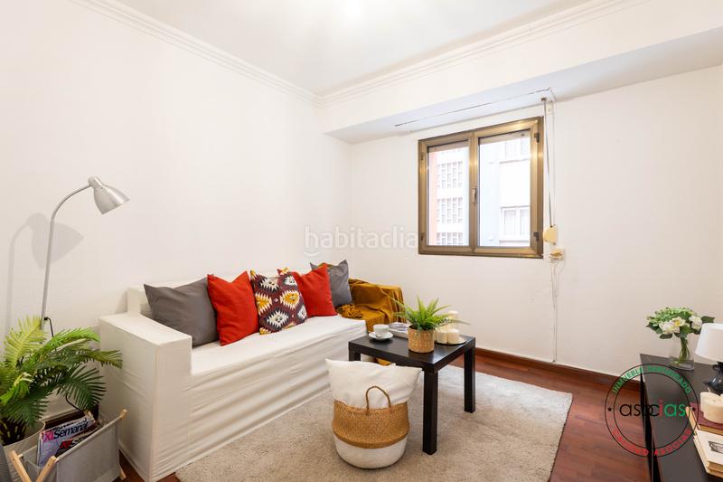 Foto 65e54e08-a9a4-4ba0-86a6-8f20b2f44a03. Pis a Gijón - calle castro romano 2 a Cimadevilla Gijón