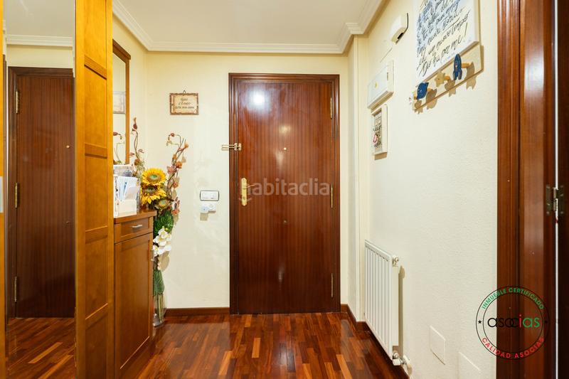 Foto 10318c36-1254-47ee-9d8b-5d1909e9dd2b. Flat with heating in Ceares Gijón