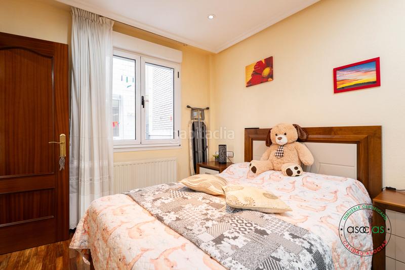 Foto 52475068-5d80-4478-a201-d74a0351bdfd. Flat with heating in Ceares Gijón