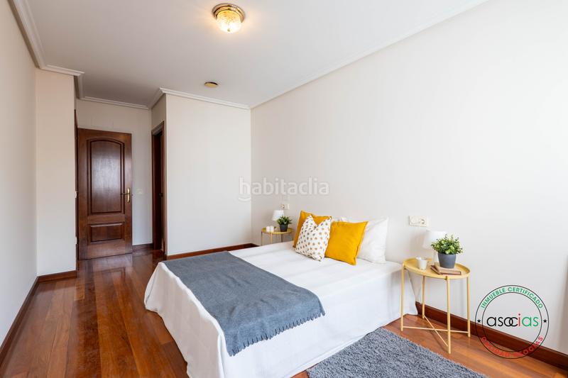 Foto c1599ef9-00fd-4dad-bce5-db362559f155. Pis a Gijón - calle felipe menendez 9 a Centro Gijón