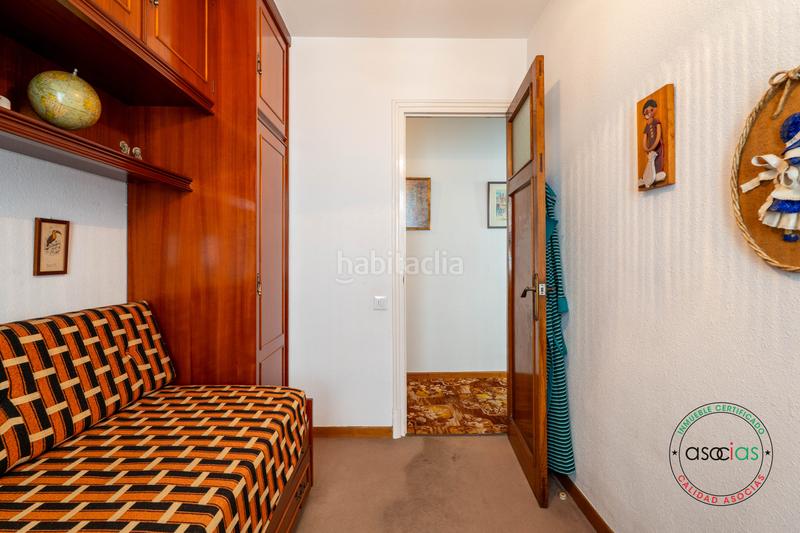 Foto 6bb03bef-7b64-403b-adf3-62554f87411b. Piso en Gijón - calle padilla 5 4 dormitorios, 2 baños, salón, cocina y plaza de garaje con espacio, luz y potencial en pleno Centro de la ciudad en Gijón