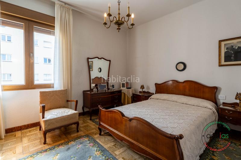 Foto 7902d615-0833-4b44-b5ef-1a83fea0fab9. Piso en Gijón - calle padilla 5 4 dormitorios, 2 baños, salón, cocina y plaza de garaje con espacio, luz y potencial en pleno Centro de la ciudad en Gijón