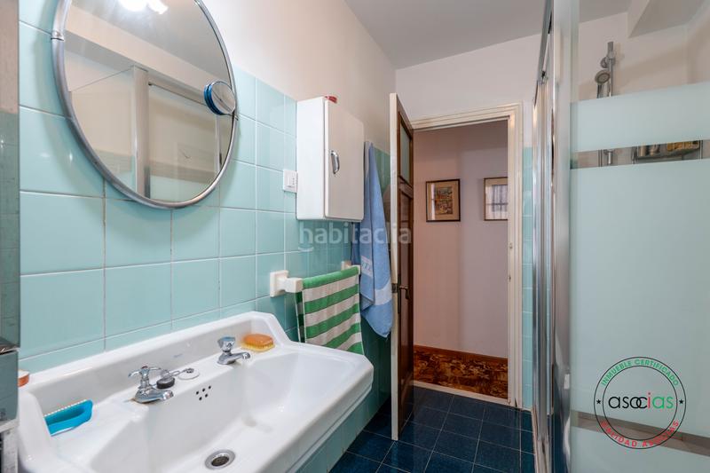 Foto a24e0eed-f443-4484-ac87-0a050b2669d8. Piso en Gijón - calle padilla 5 4 dormitorios, 2 baños, salón, cocina y plaza de garaje con espacio, luz y potencial en pleno Centro de la ciudad en Gijón
